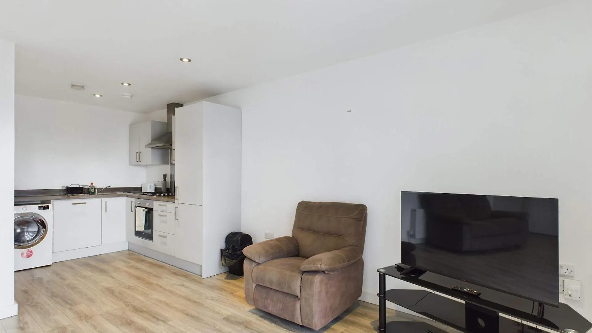 Free Parking Spacious 1 Bedroom Apartment 벨파스트 영국